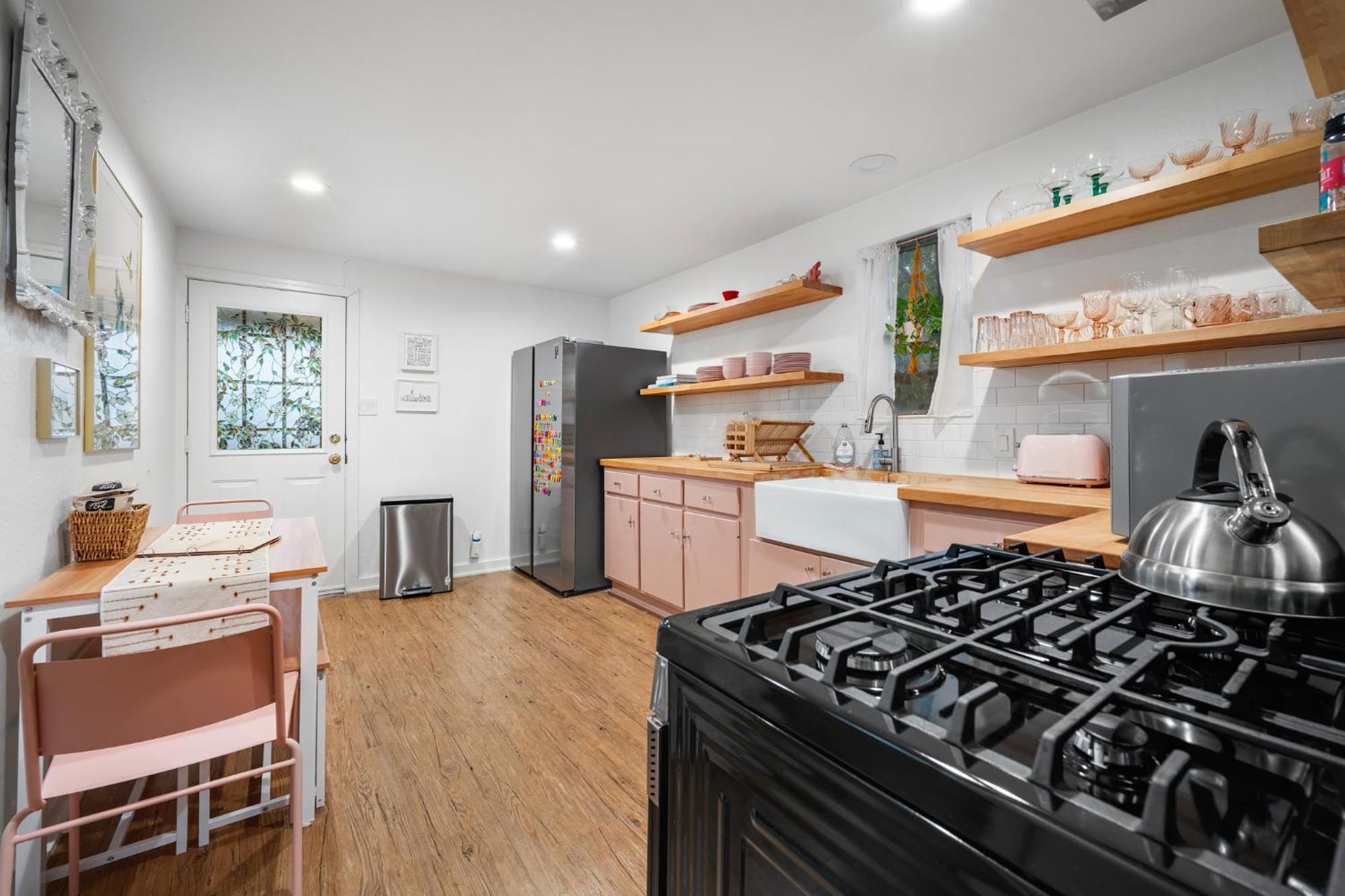 Stylish, Artsy Bungalow Central Eastside 奧斯汀 外观 照片