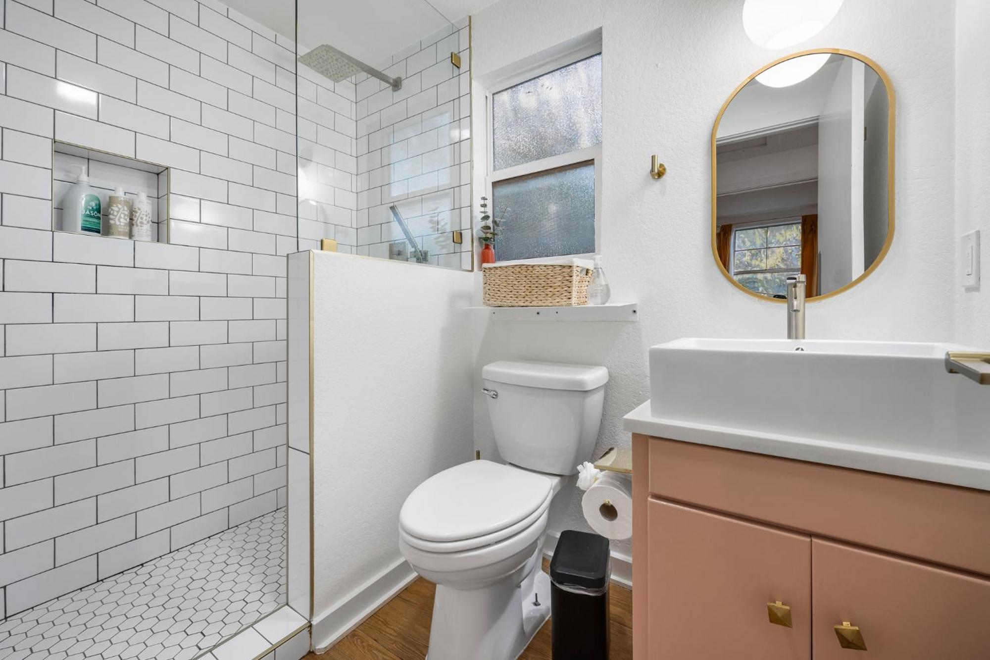 Stylish, Artsy Bungalow Central Eastside 奧斯汀 外观 照片